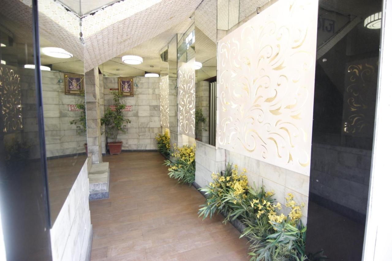 Hotel Tushar Pune Exterior foto