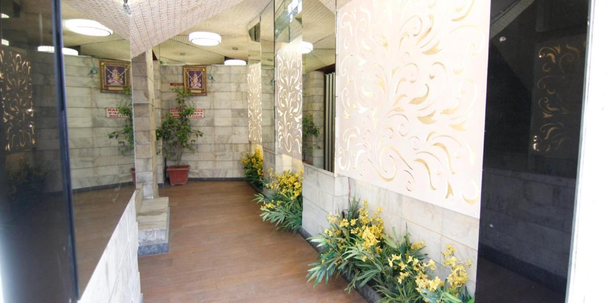 Hotel Tushar Pune Exterior foto