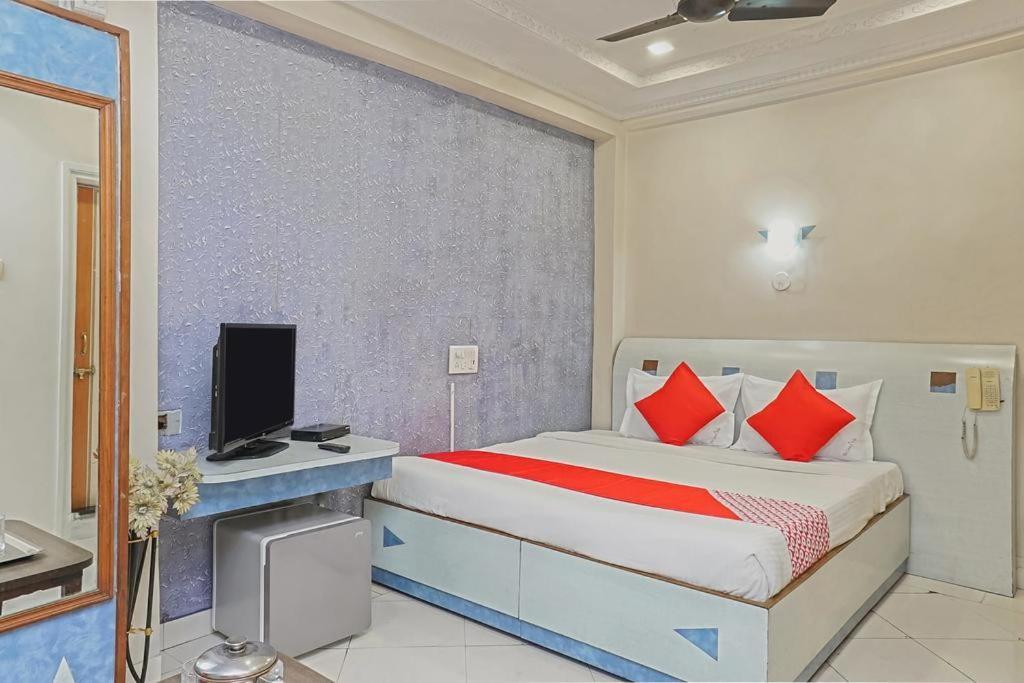 Hotel Tushar Pune Exterior foto